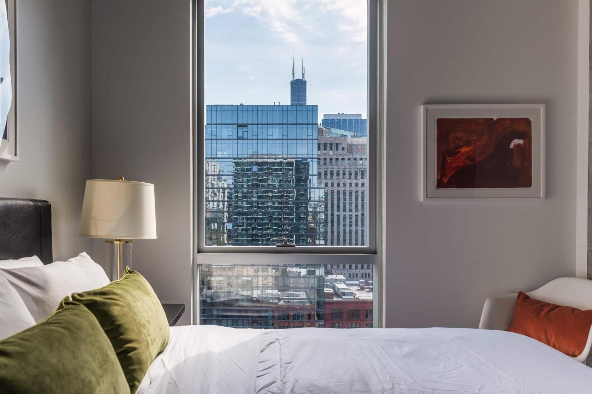 2Br Elegant Premium Suite With Balcony & Sweeping City Views Чикаго Экстерьер фото